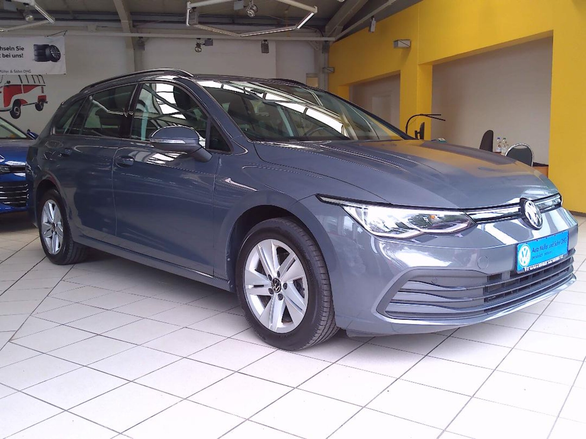 Volkswagen Golf Variant Life