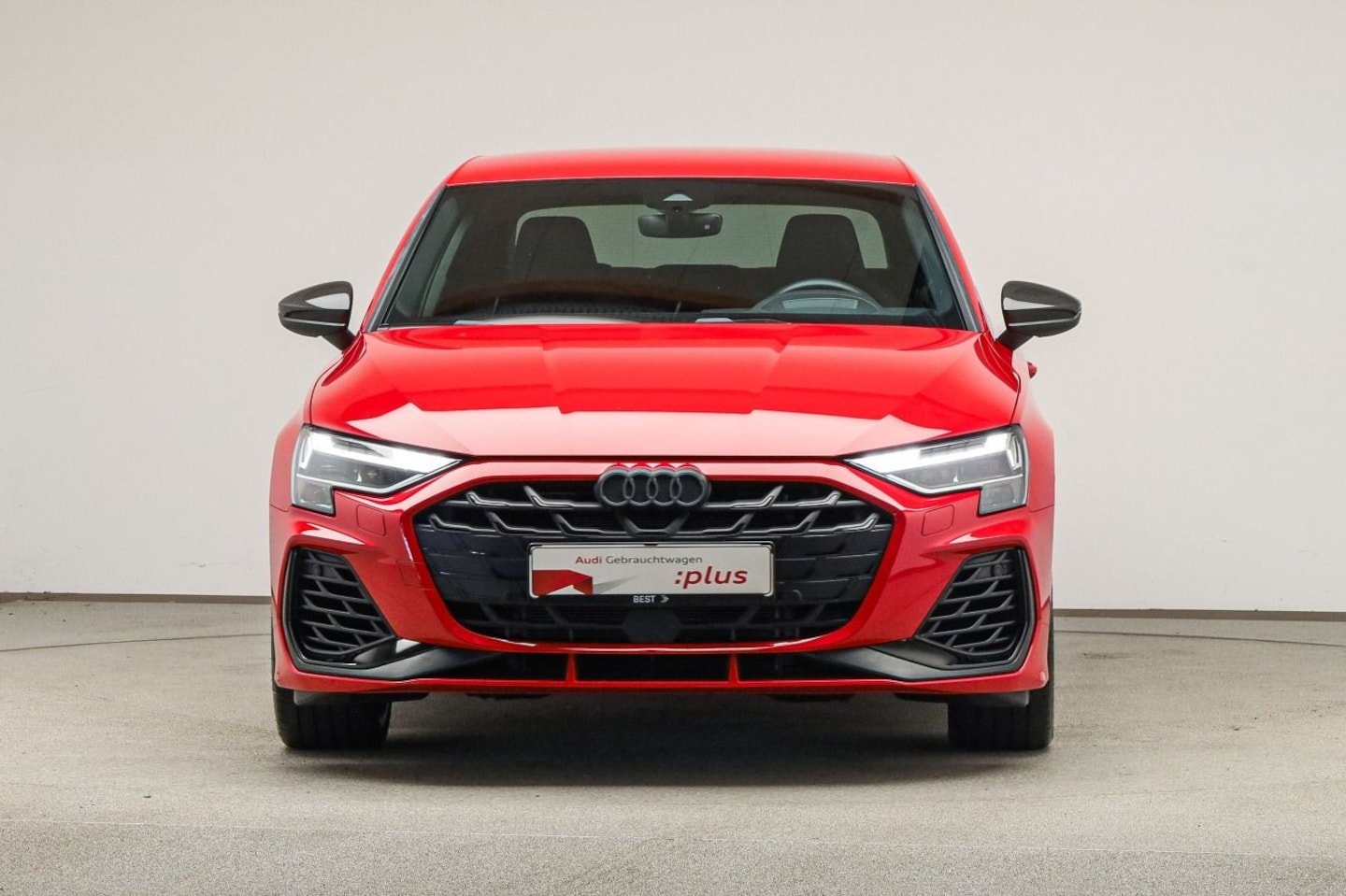Bild über Audi S3 Limousine TFSI quattro S tronic - für weitere Informationen kontaktieren Sie den Audi Partner