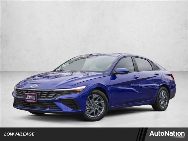 2024 HYUNDAI ELANTRA - Image 1