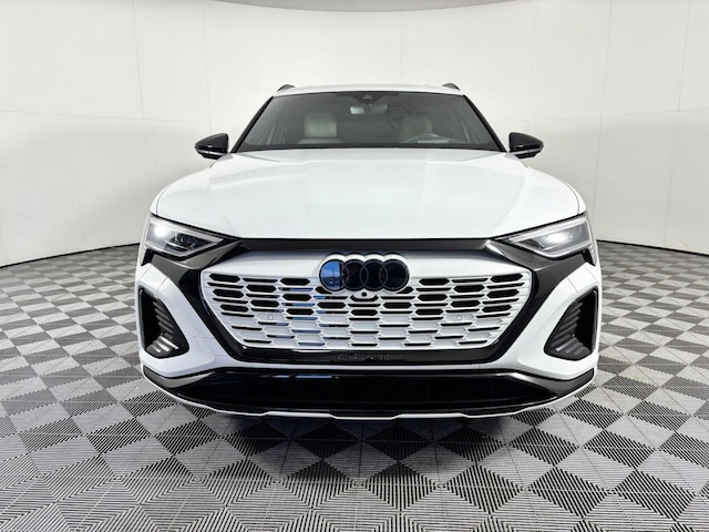 2024 Audi Q8 e-tron