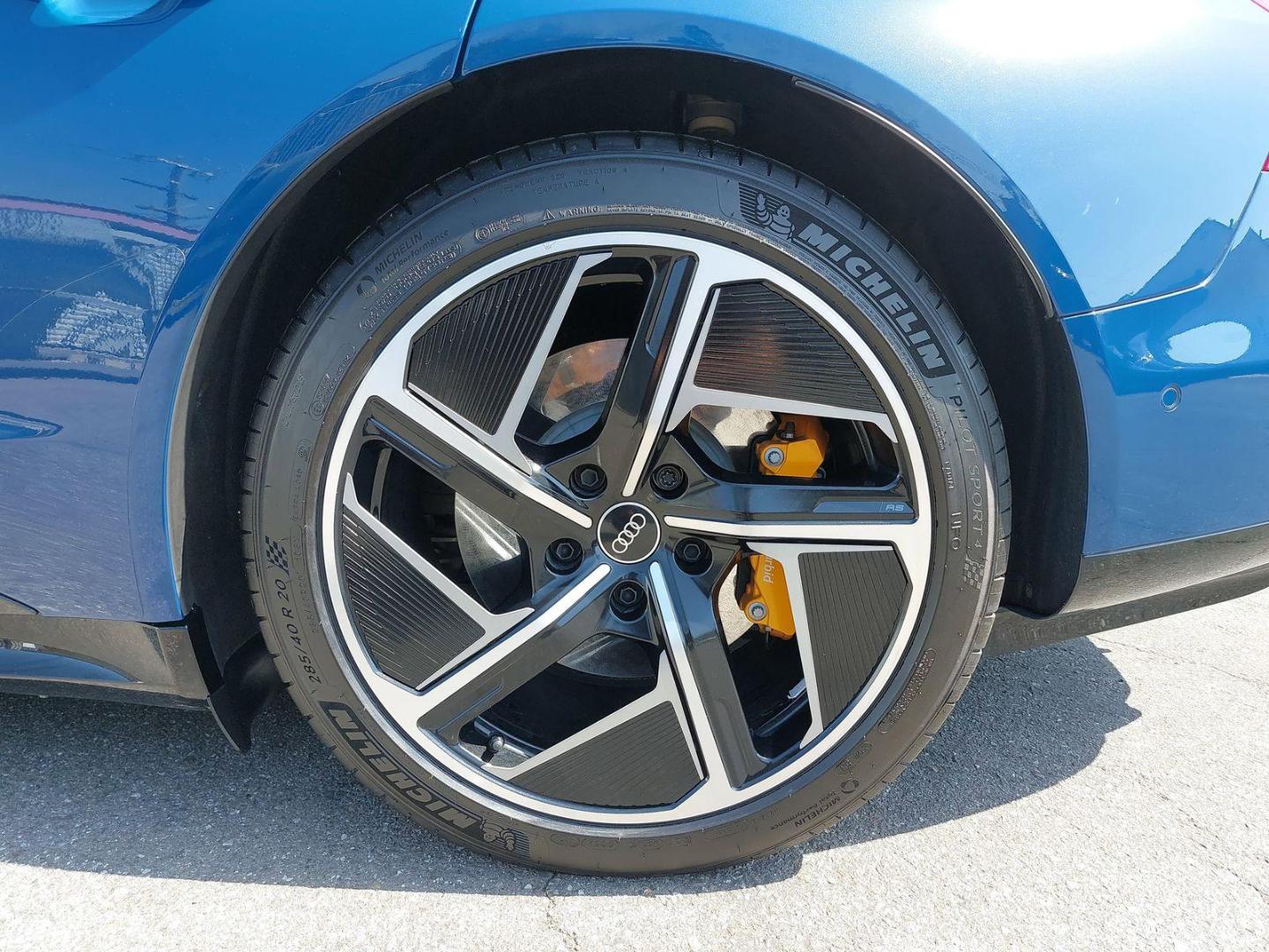 2023 Audi RS e-tron GT Base - Photo 37