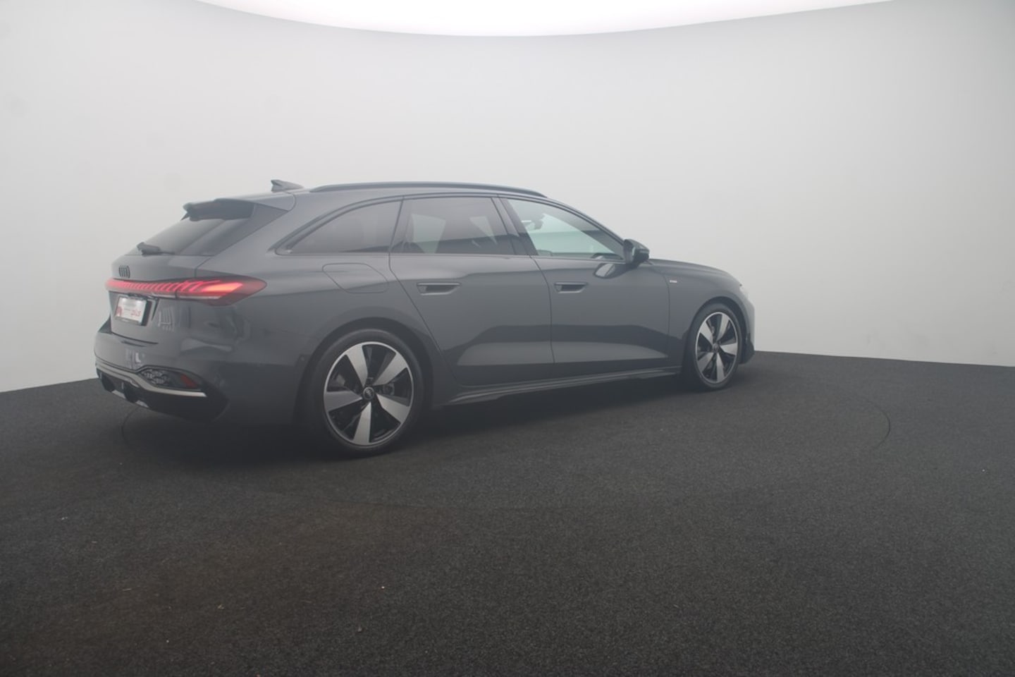Bild über Audi A5 Avant TDI quattro 150 kW S tronic - für weitere Informationen kontaktieren Sie den Audi Partner