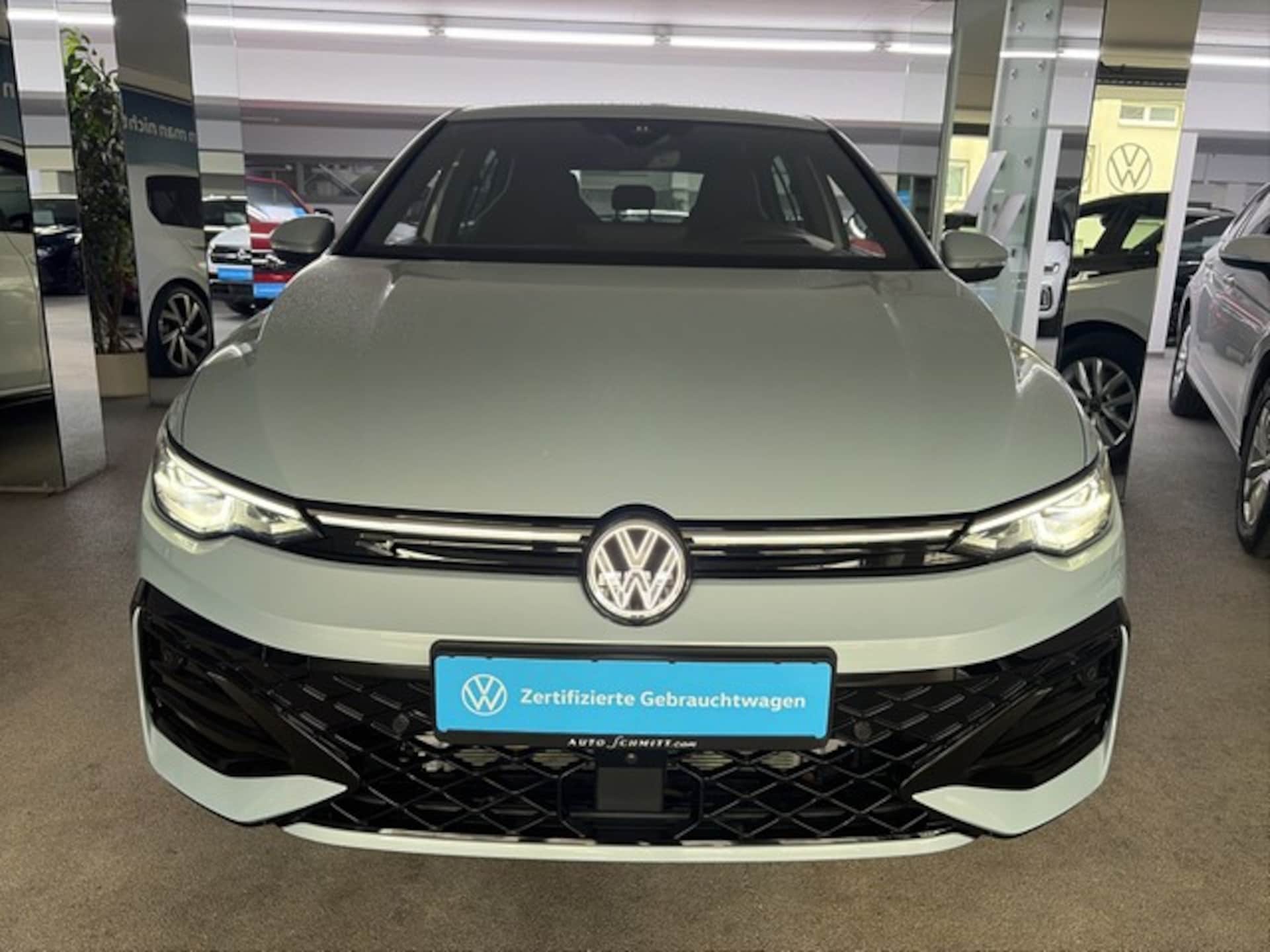 Volkswagen Golf R-Line