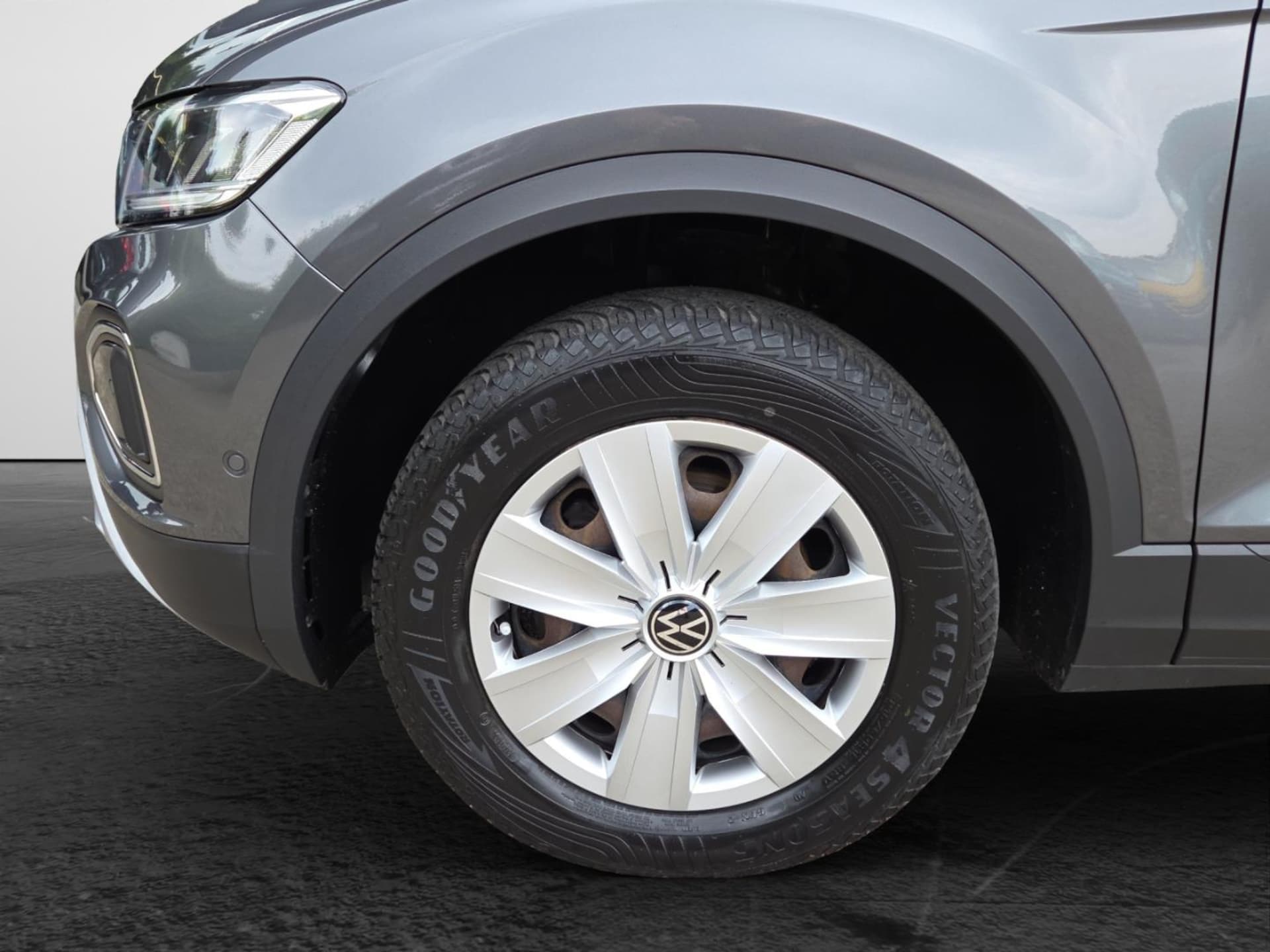 Volkswagen T-Roc Basis-Modell