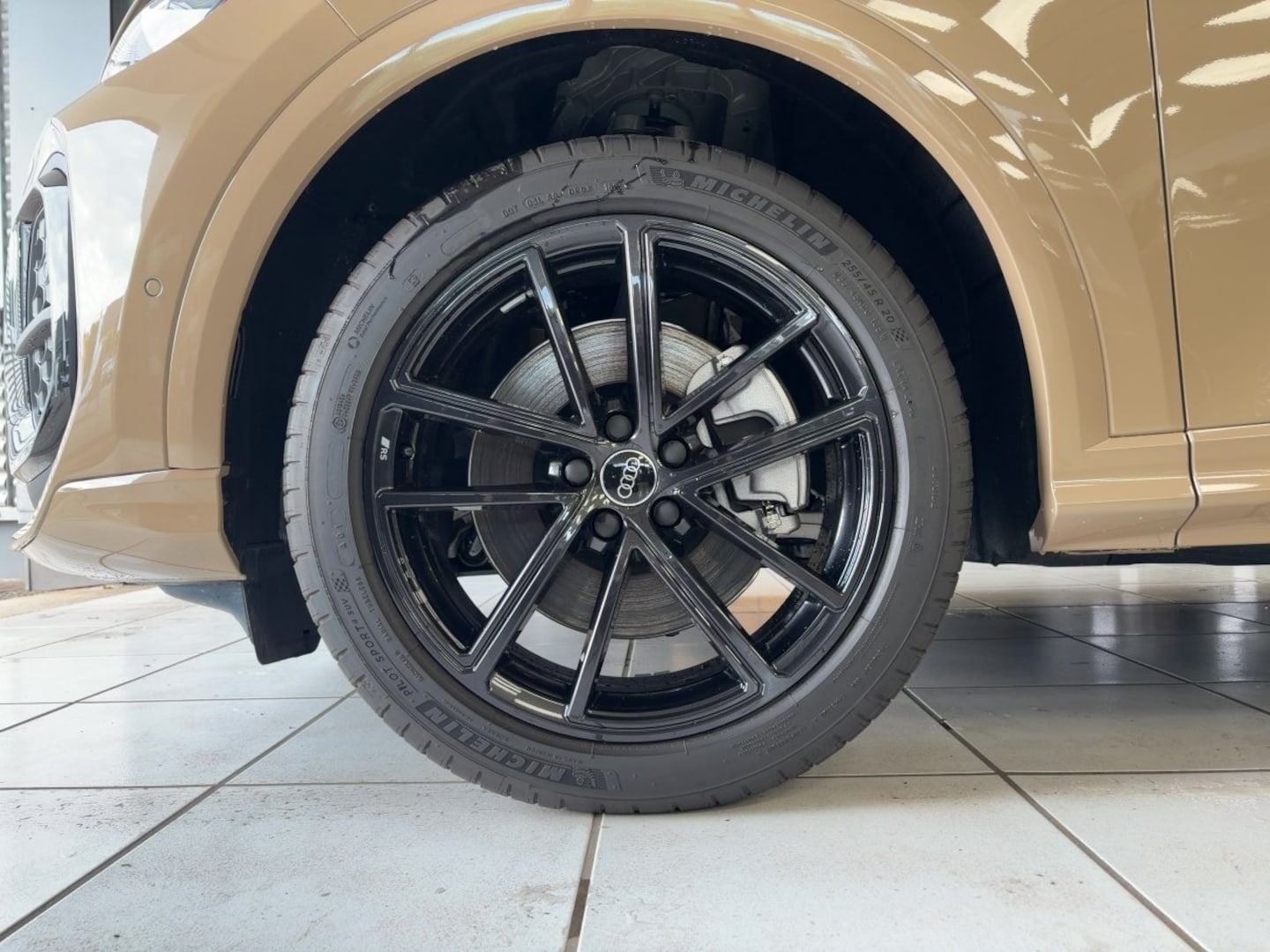 Bild über Audi Q5 Sportback TDI quattro 150 kW S tronic - für weitere Informationen kontaktieren Sie den Audi Partner