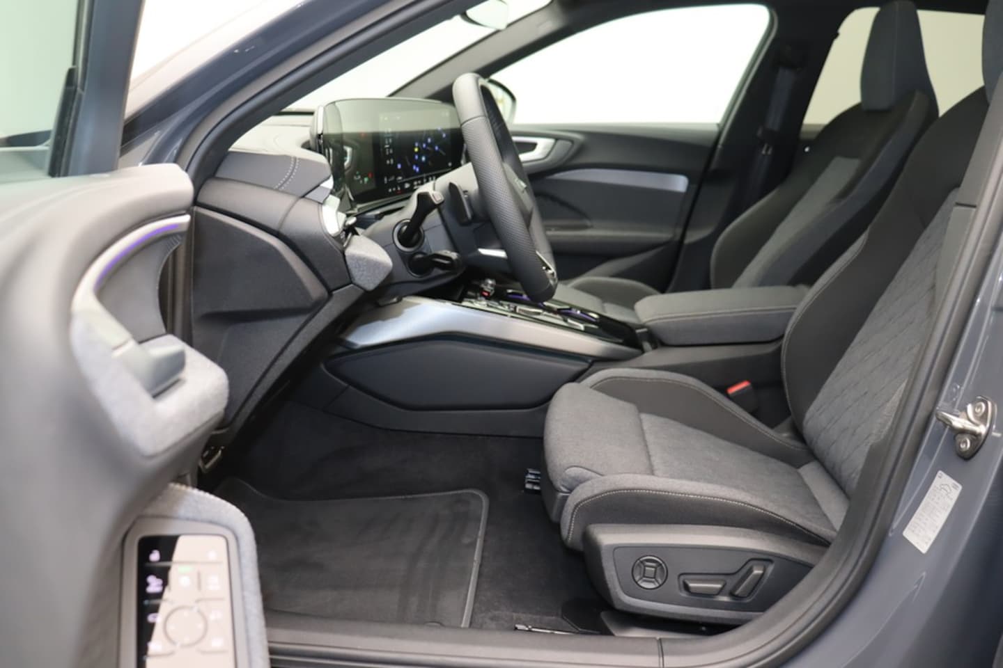 Bild über Audi A5 Avant TDI quattro 150 kW S tronic - für weitere Informationen kontaktieren Sie den Audi Partner