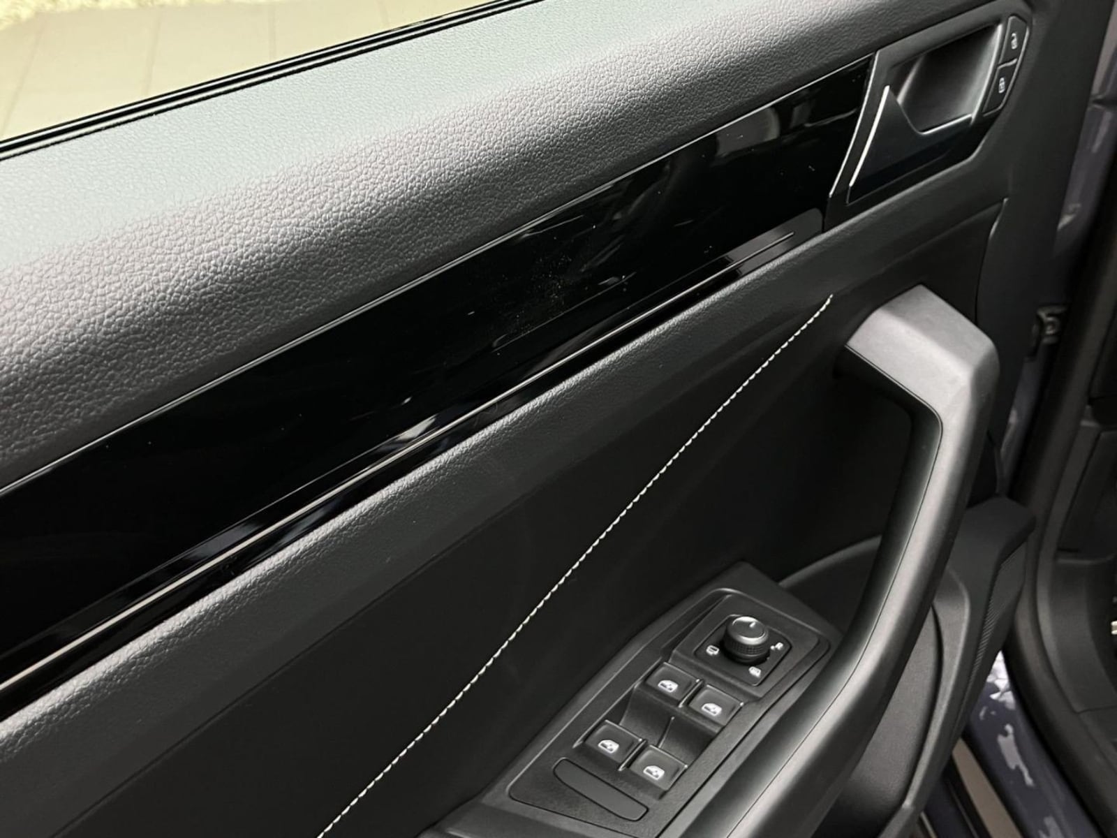 Volkswagen T-Roc Cabriolet – Bild 8