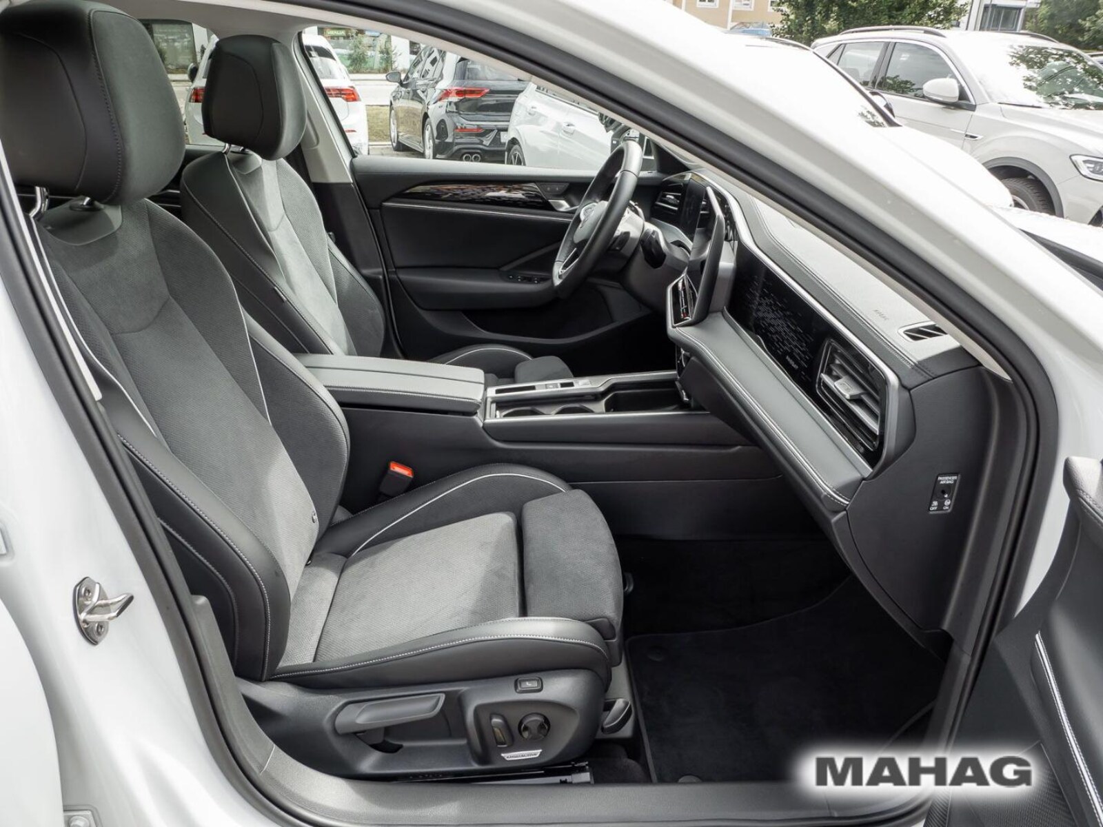 Volkswagen Passat – Bild 12