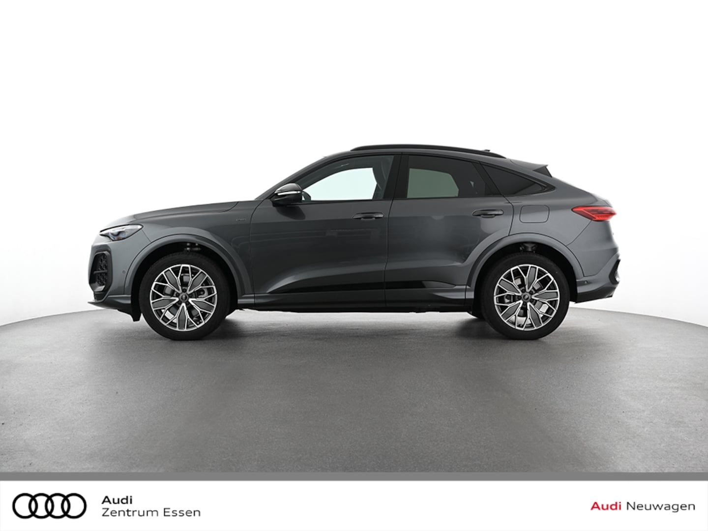 Bild über Audi Q5 Sportback e-hybrid e-hybrid quattro 220 kW S tronic - für weitere Informationen kontaktieren Sie den Audi Partner