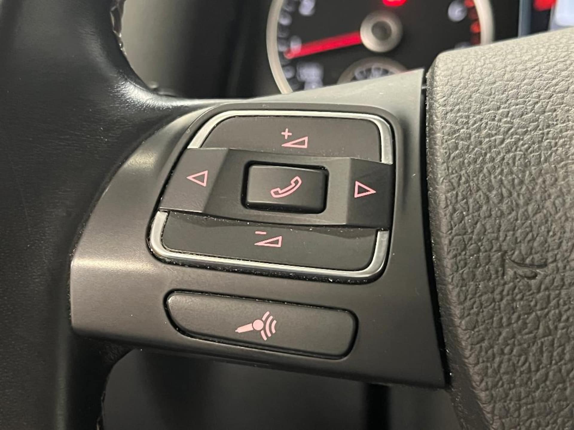 Volkswagen Tiguan LOUNGE Sport & Style