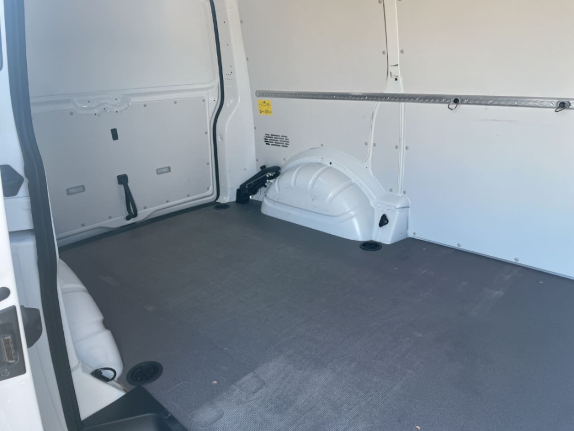 Volkswagen T6.1 Transporter Kasten kurzer Radstand