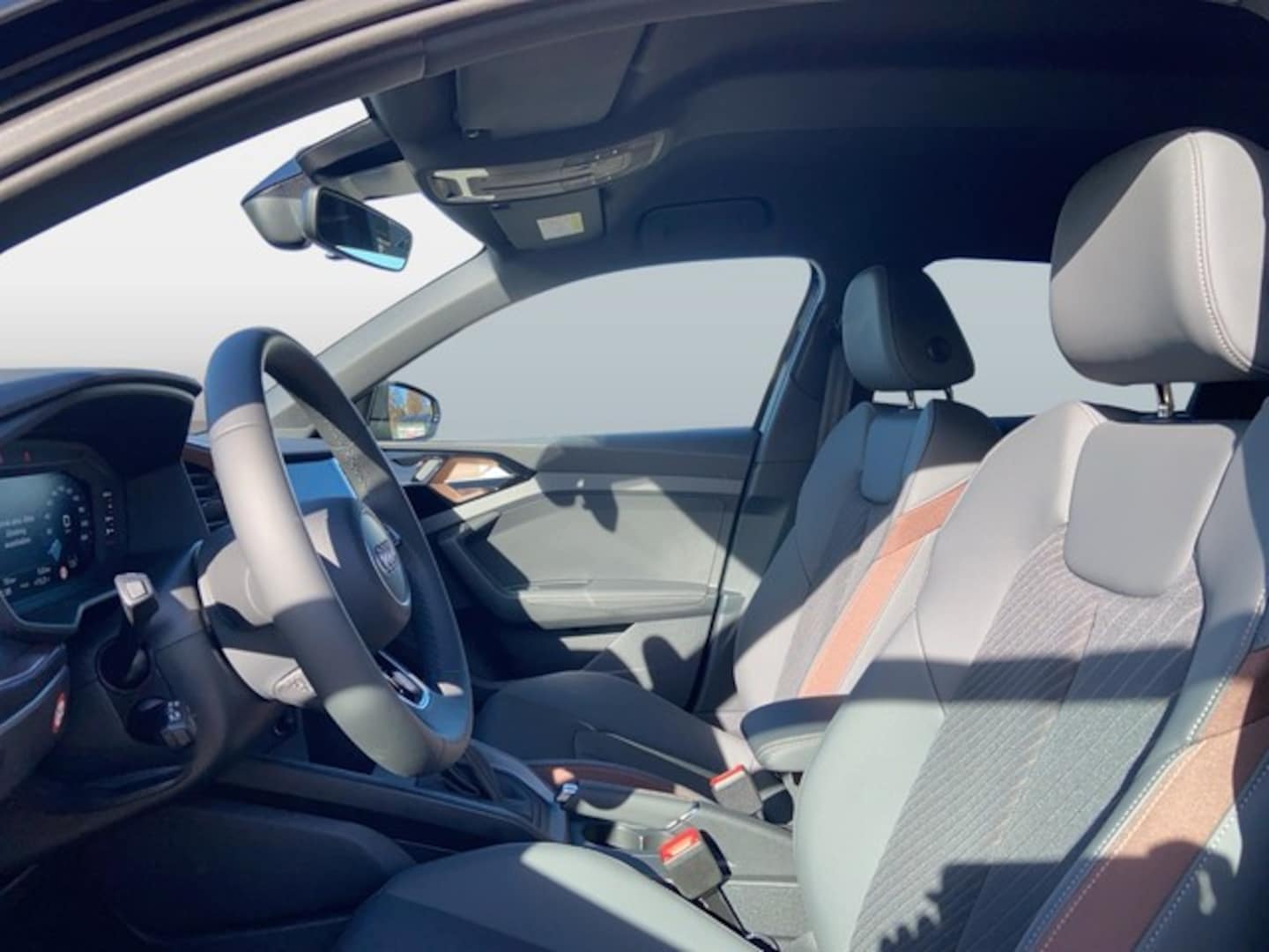 Bild über Audi A1 Sportback S line 35 TFSI S tronic - für weitere Informationen kontaktieren Sie den Audi Partner