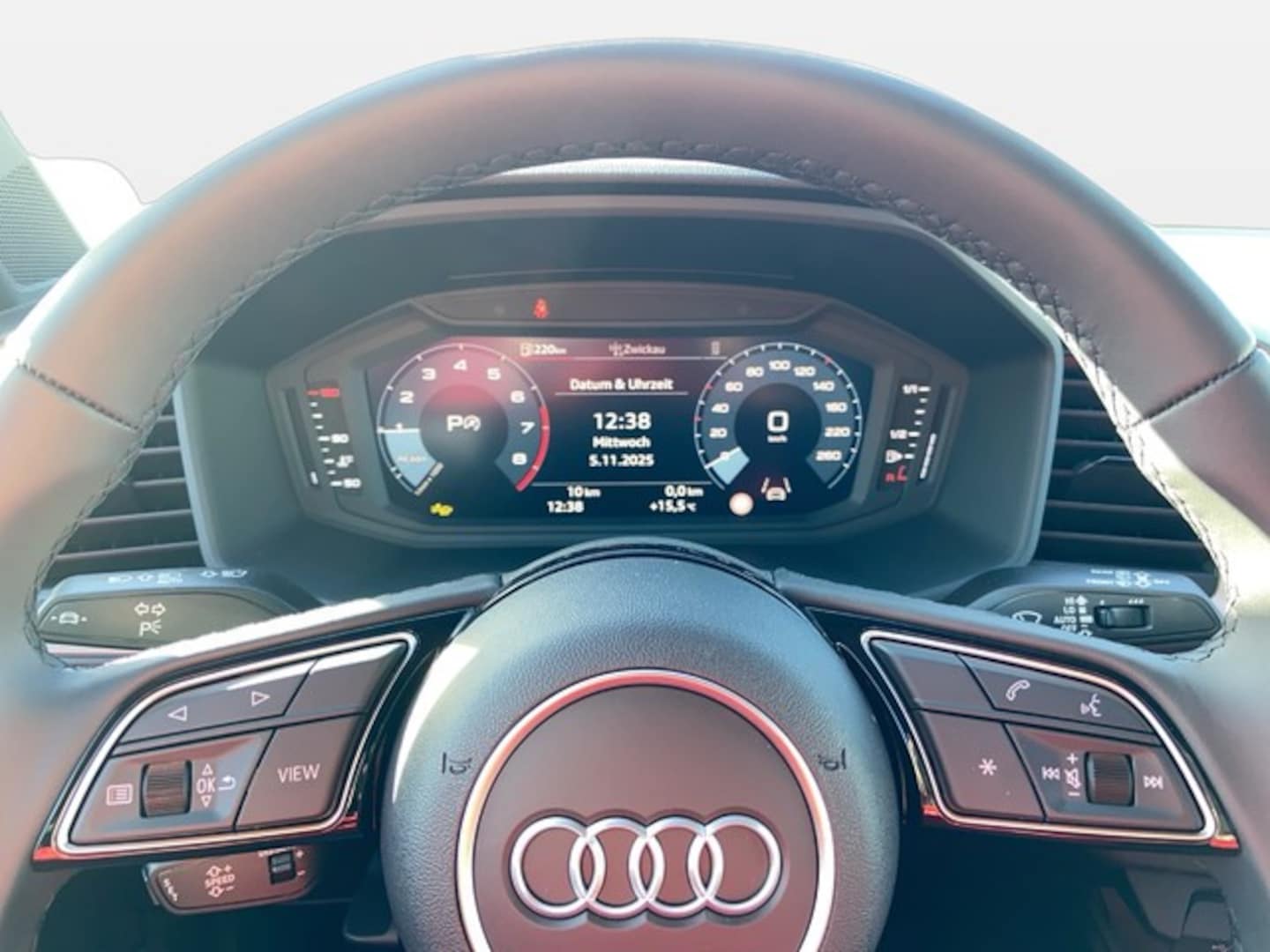 Bild über Audi A1 Sportback S line 35 TFSI S tronic - für weitere Informationen kontaktieren Sie den Audi Partner