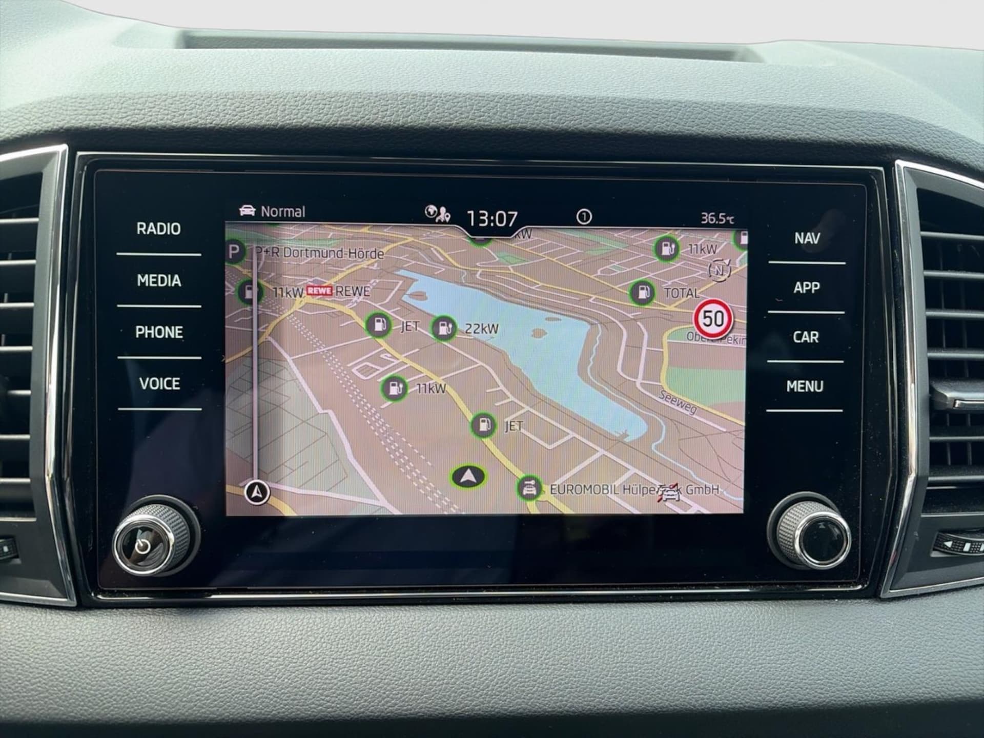 Skoda Karoq Tour