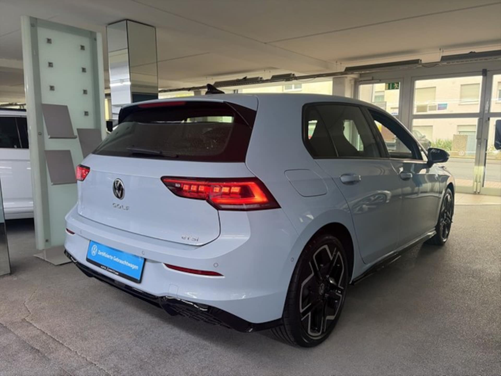 Volkswagen Golf R-Line