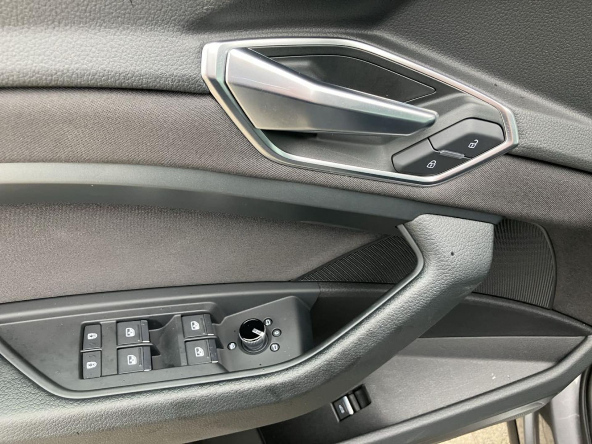 Audi e-tron advanced