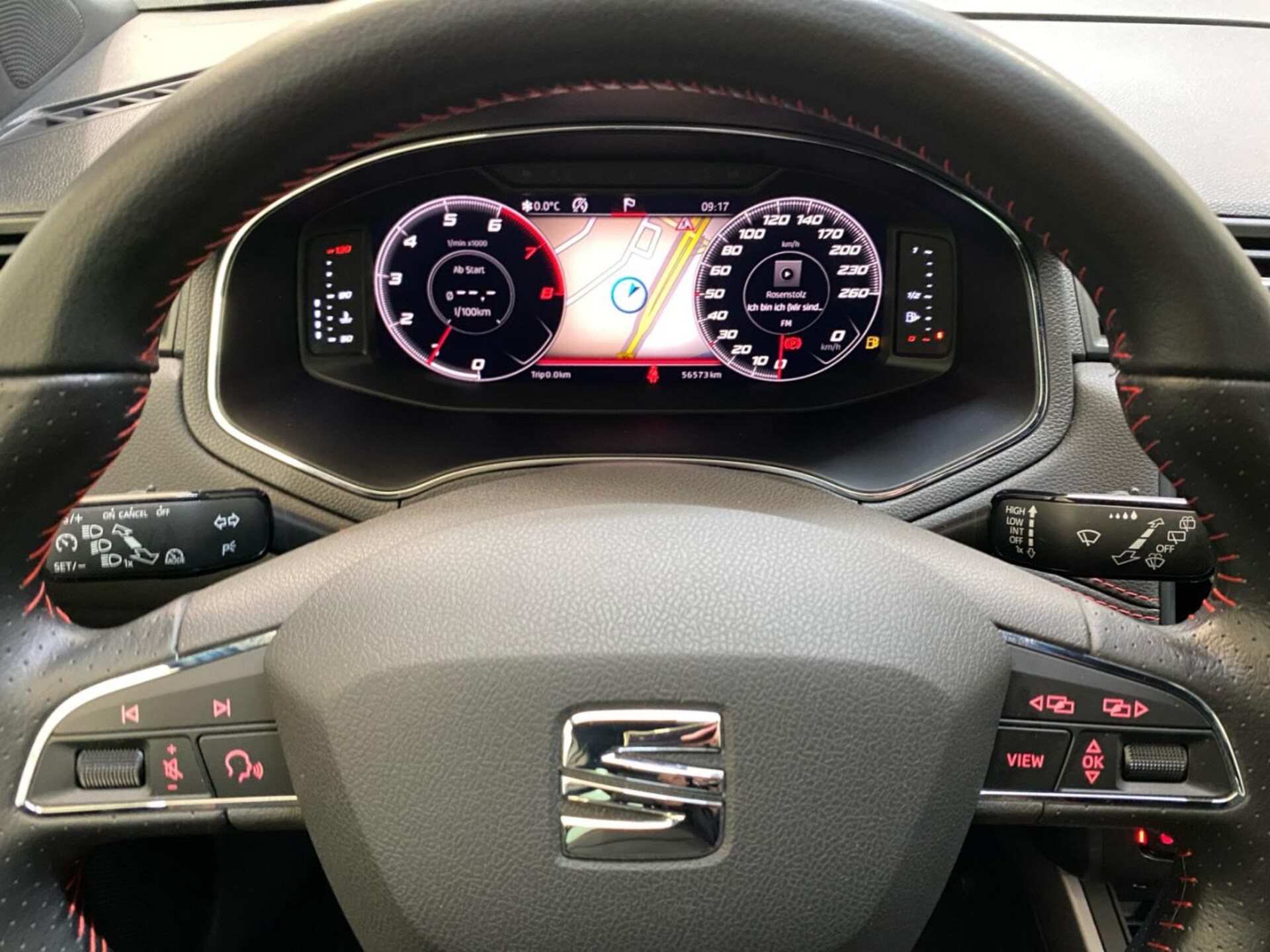 SEAT Arona FR