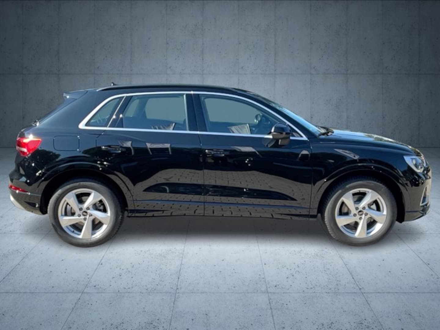 Bild über Audi Q3 TFSI 110 kW S tronic - für weitere Informationen kontaktieren Sie den Audi Partner