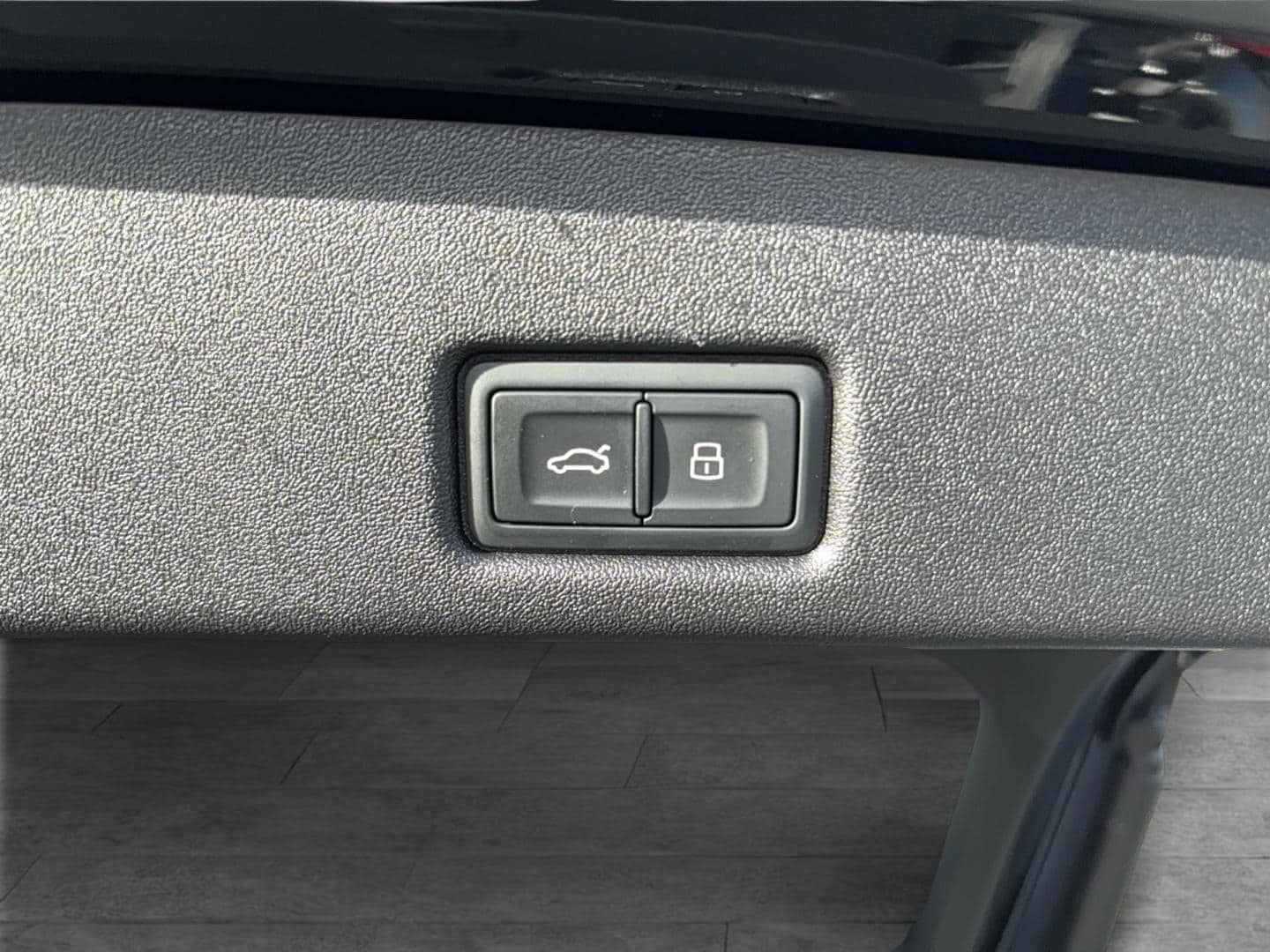 Bild über Audi Q5 Sportback TDI quattro 150 kW S tronic - für weitere Informationen kontaktieren Sie den Audi Partner