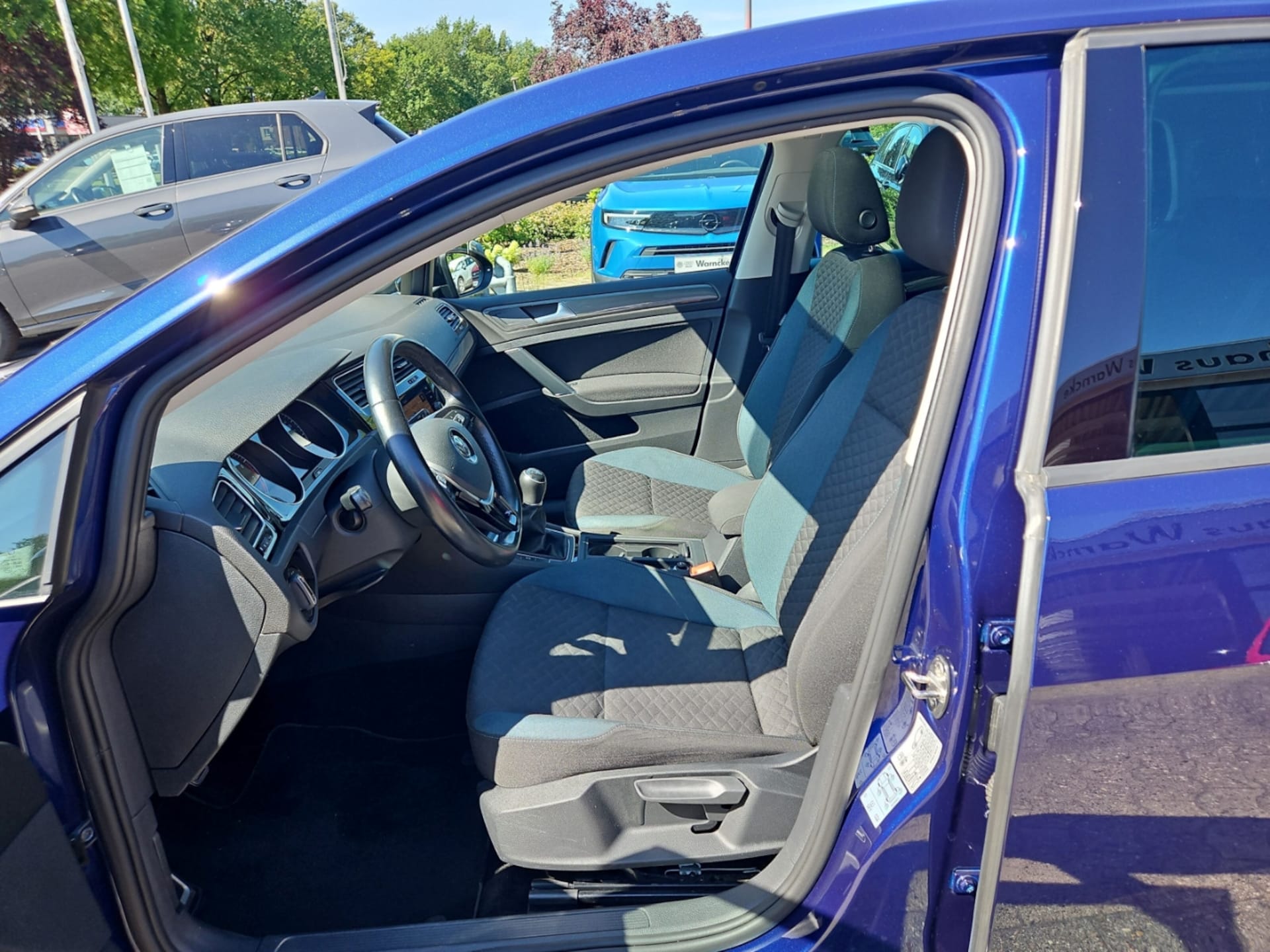 Volkswagen Golf IQ.DRIVE