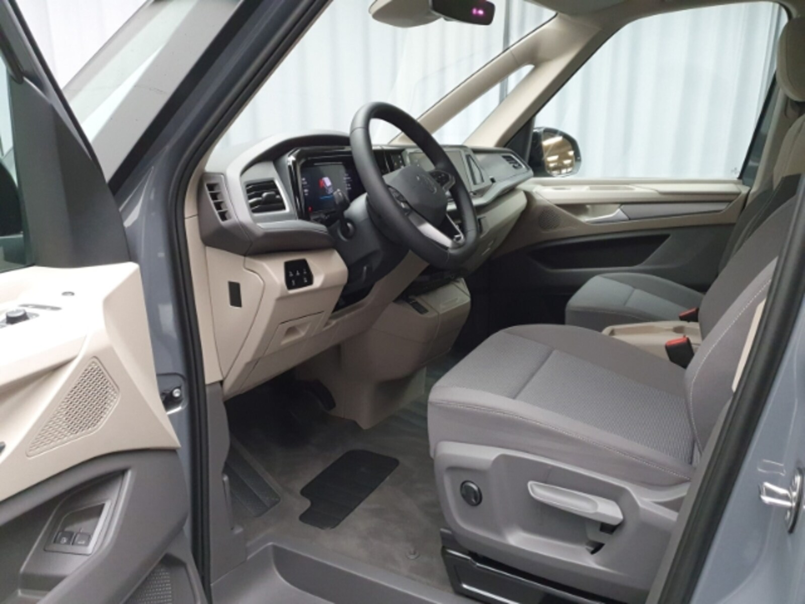 Volkswagen Multivan Langversion – Bild 7