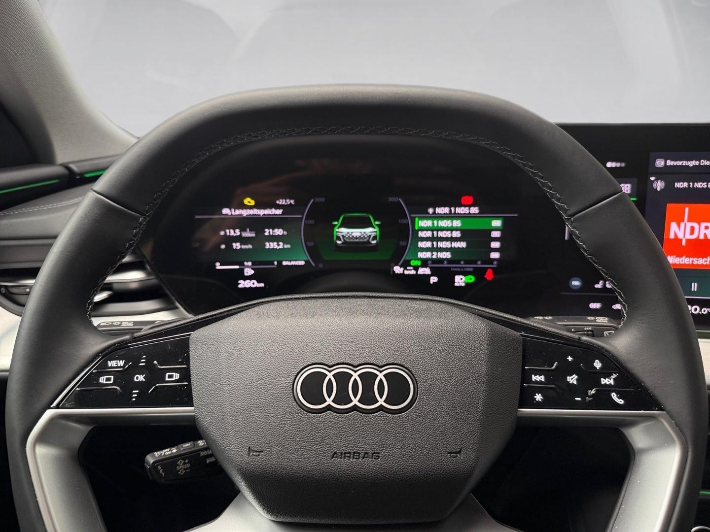 Bild über Audi Q5 SUV TFSI 150 kW S tronic - für weitere Informationen kontaktieren Sie den Audi Partner