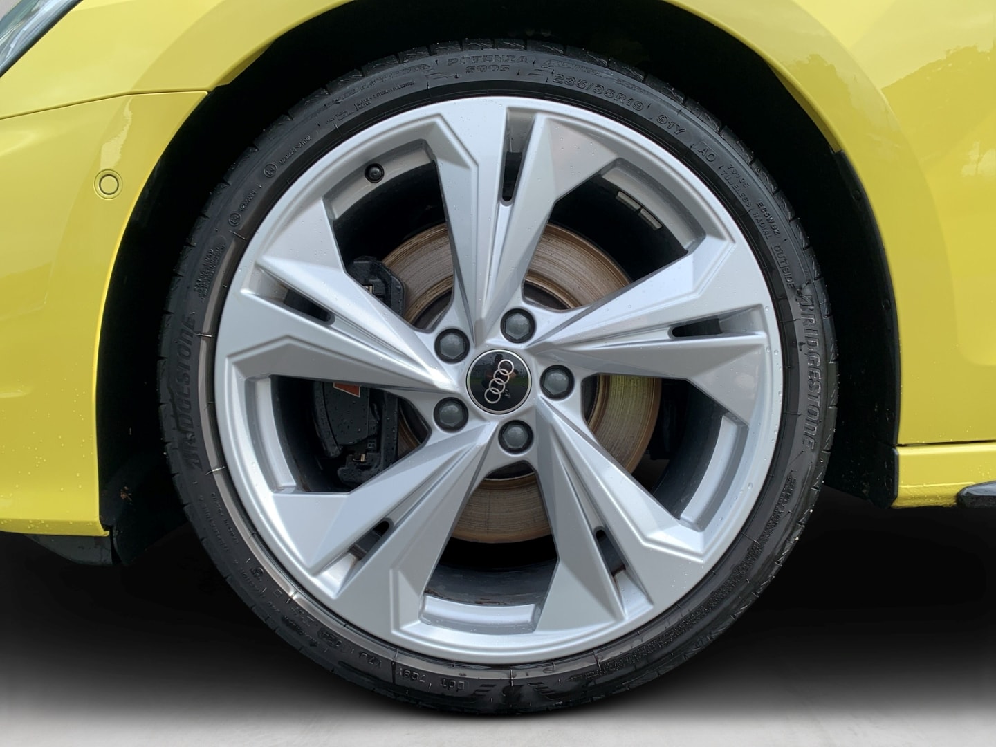 Bild über Audi S3 Sportback TFSI quattro S tronic - für weitere Informationen kontaktieren Sie den Audi Partner