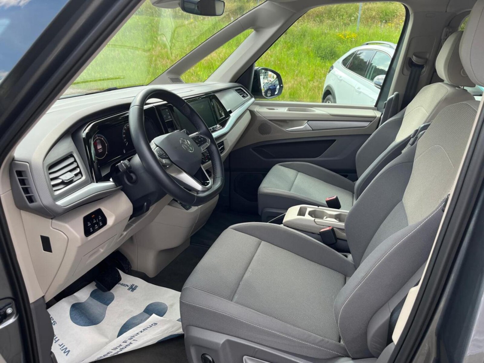 Volkswagen Multivan Langversion – Bild 13
