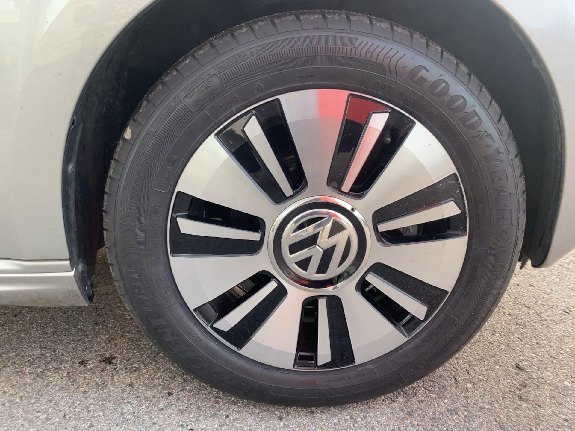 Volkswagen e-up!
