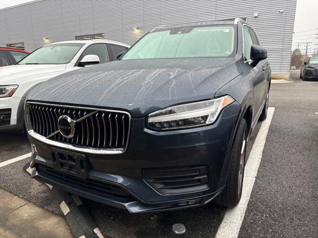 2021 Volvo XC90 Momentum