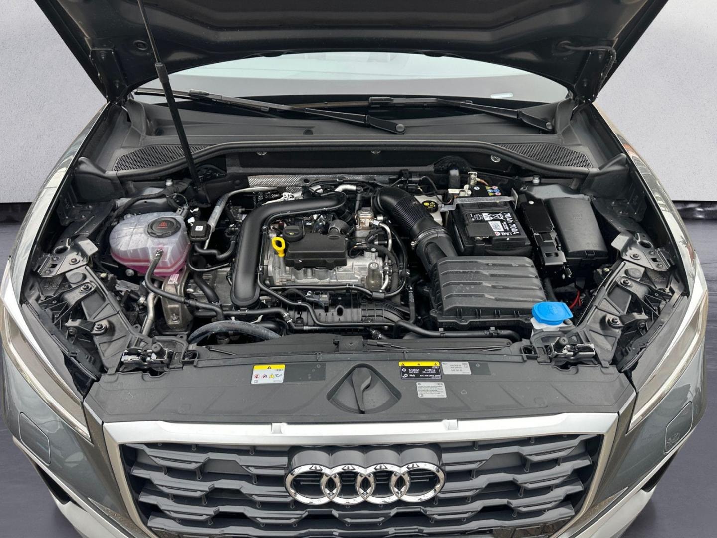 Bild über Audi Q2 S line 30 TFSI Schaltgetriebe - für weitere Informationen kontaktieren Sie den Audi Partner