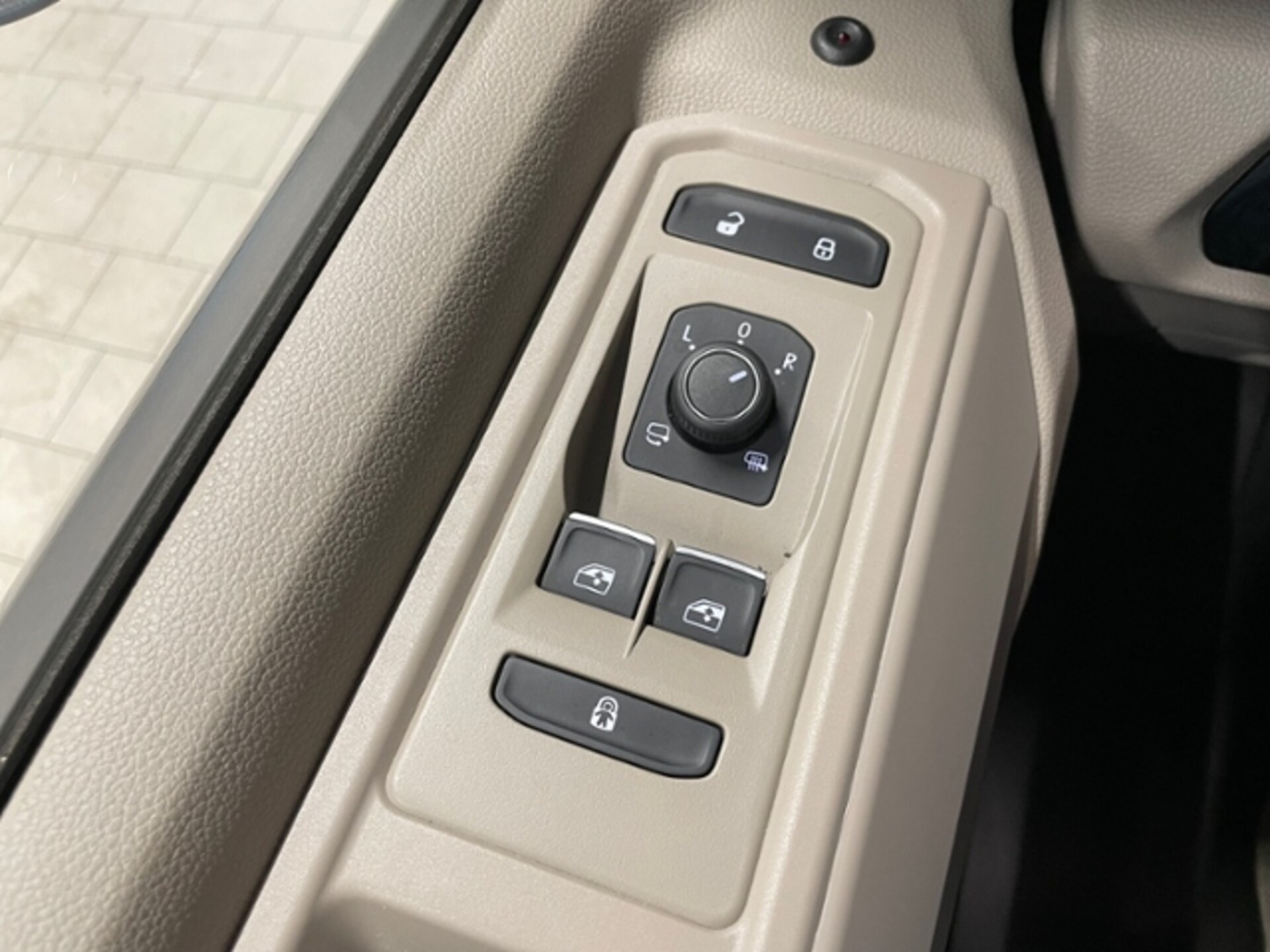 Volkswagen Multivan Life