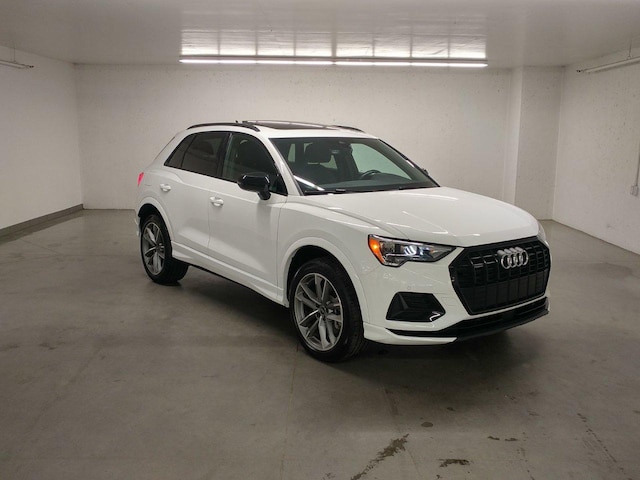 Image de {{modelName}} 2022 Audi Q3 SUV