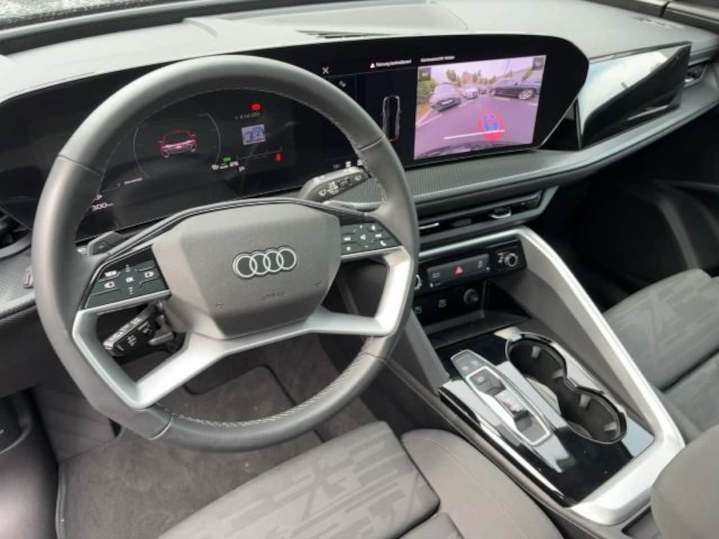 Bild über Audi Q5 SUV TDI quattro 150 kW S tronic - für weitere Informationen kontaktieren Sie den Audi Partner