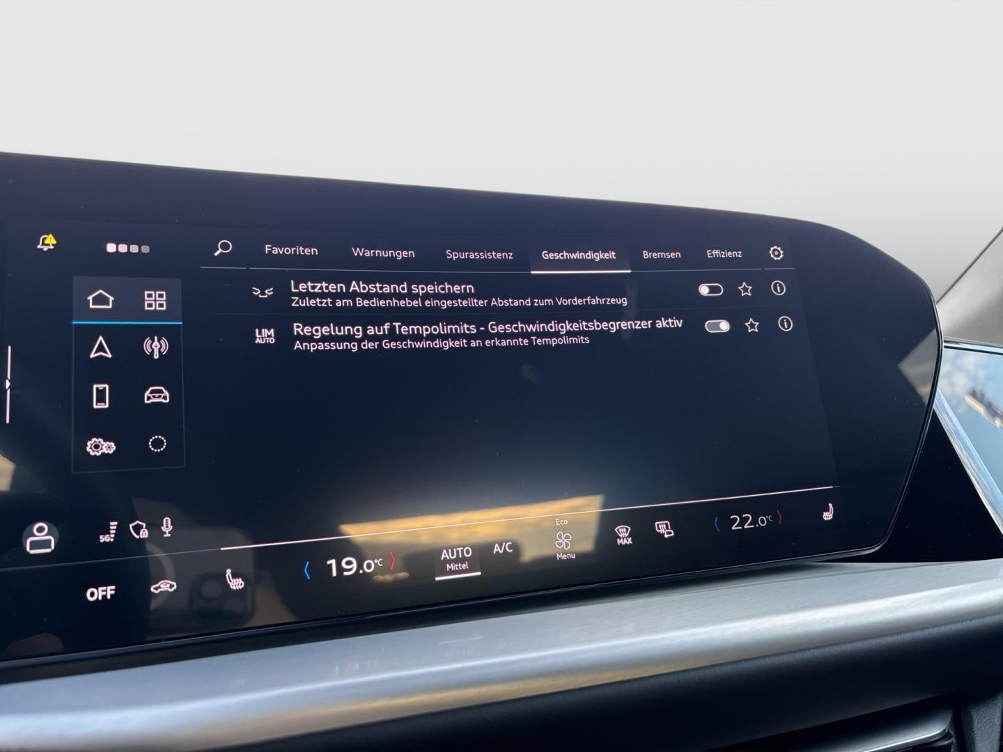 Bild über Audi Q5 Sportback TDI quattro 150 kW S tronic - für weitere Informationen kontaktieren Sie den Audi Partner