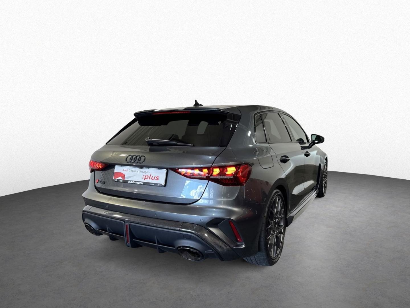 Bild über Audi RS 3 Sportback TFSI quattro 294 kW S tronic - für weitere Informationen kontaktieren Sie den Audi Partner