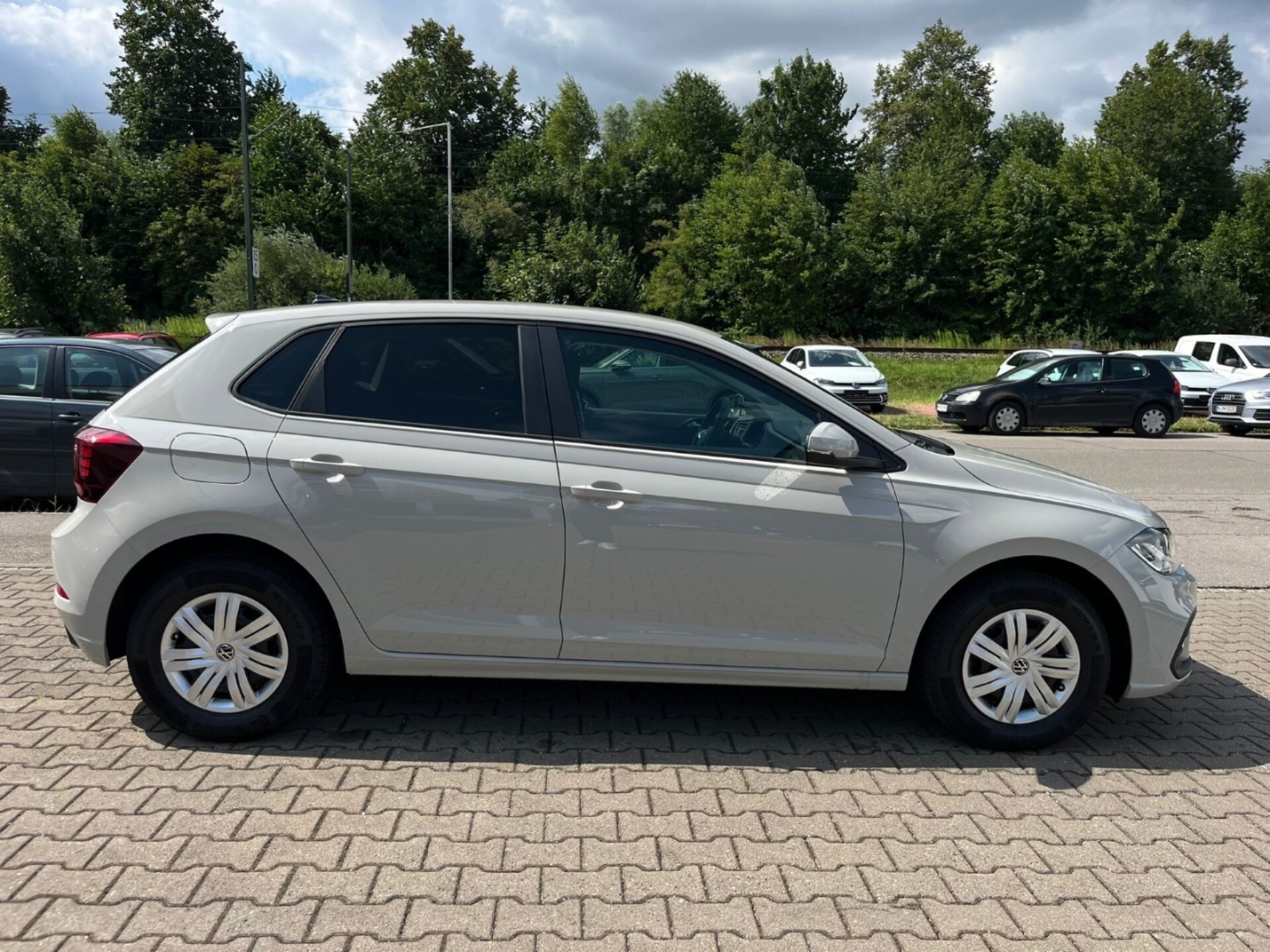 Volkswagen Polo Basis-Modell