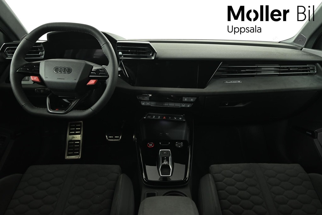 Bild som visar Audi RS 3 Sportback RS 3 Sportback 400 hk S tronic - för mer information kontakta din Audi Partner