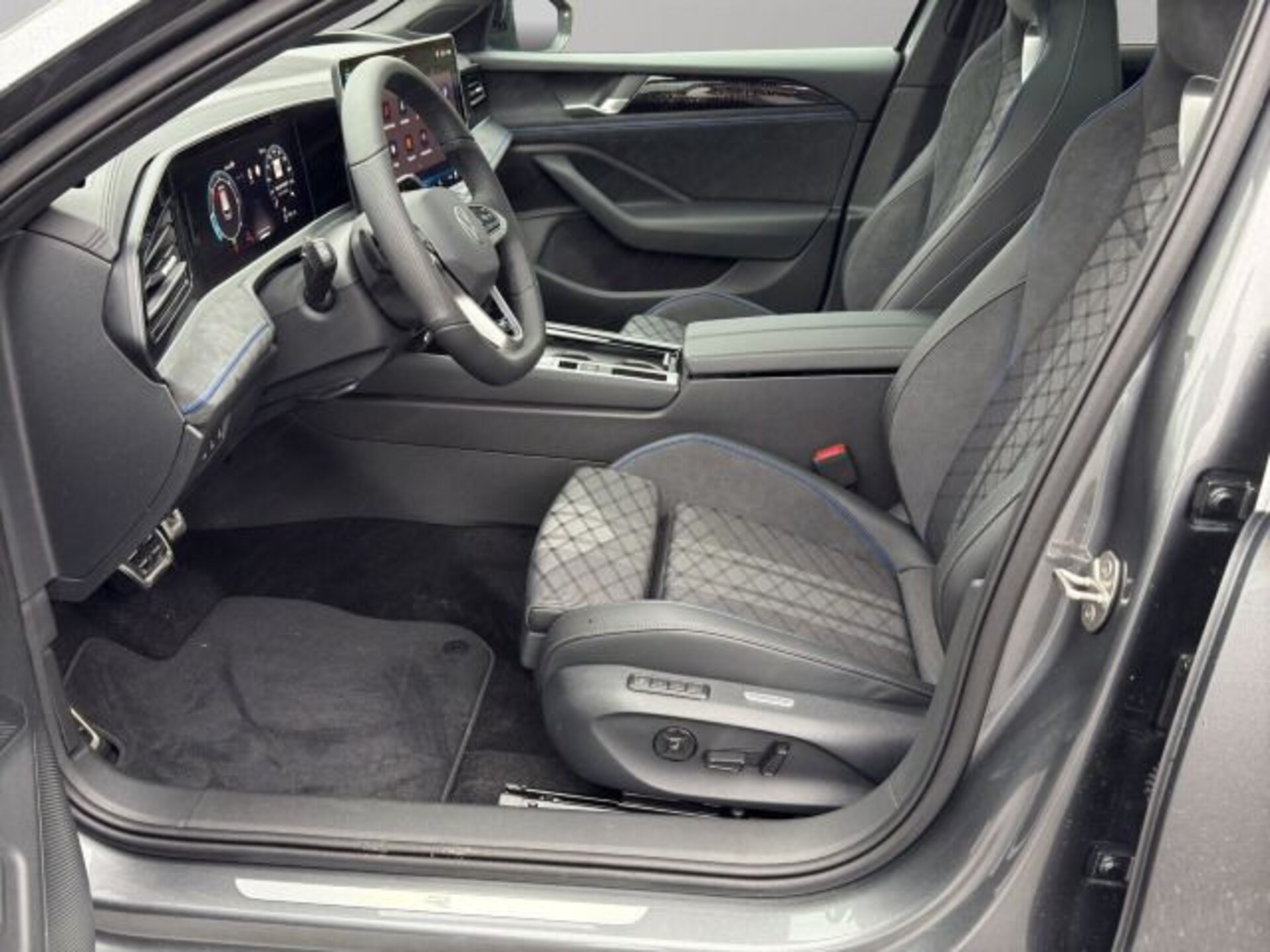 Volkswagen Passat R-Line