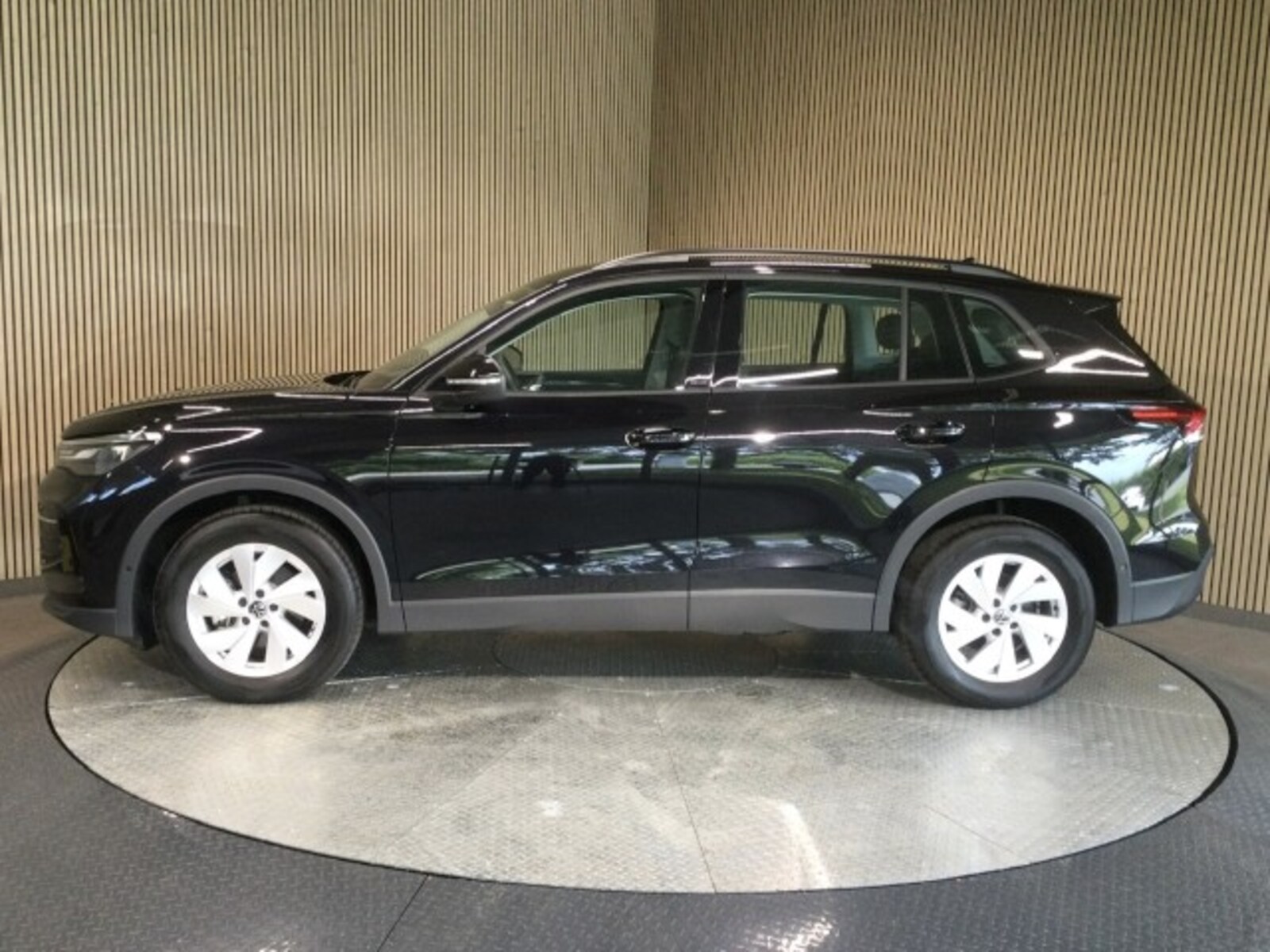 Volkswagen Tiguan – Bild 6