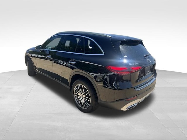 2025 Mercedes-Benz GLC 300