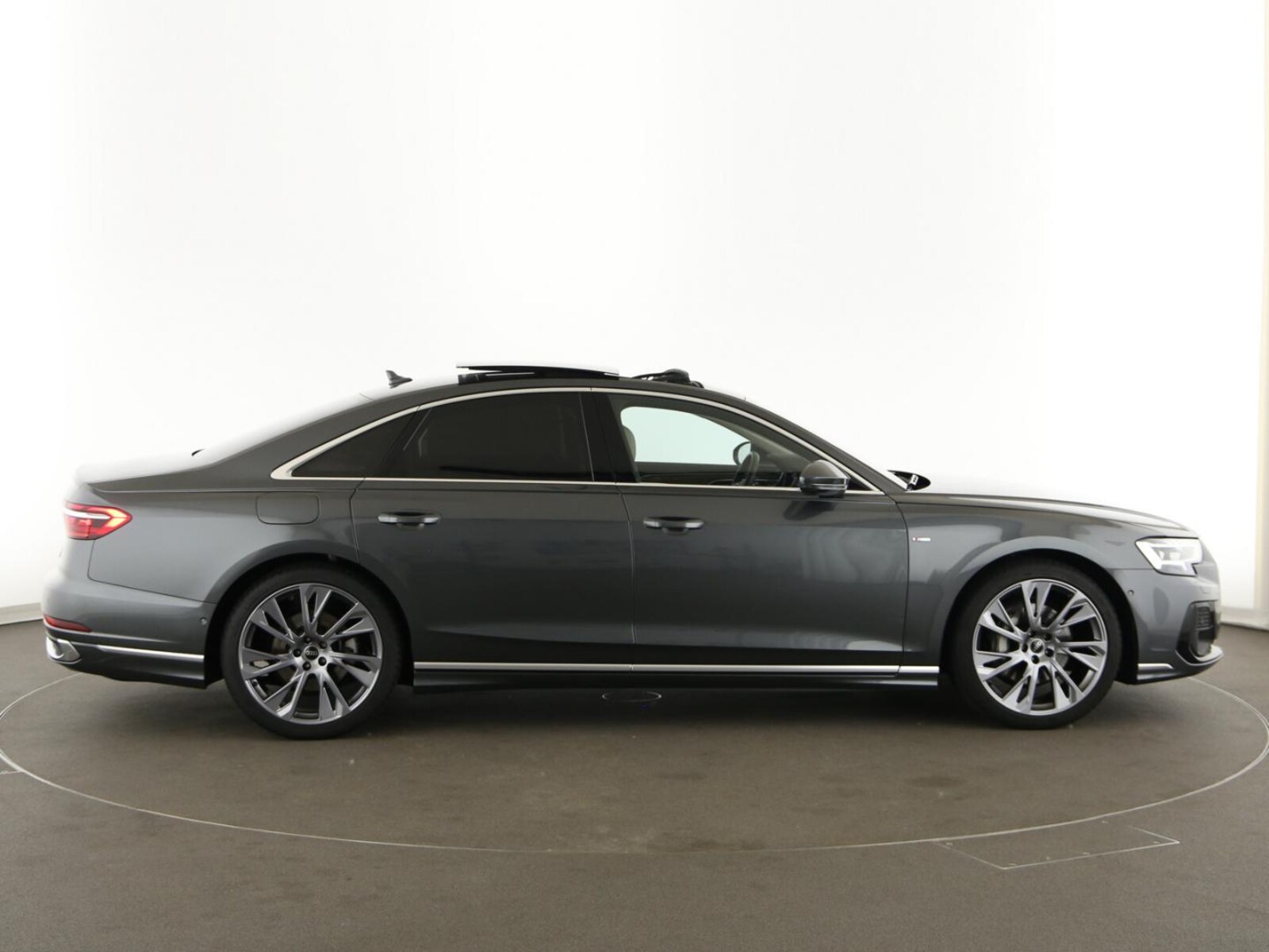 Audi A8 – Bild 8