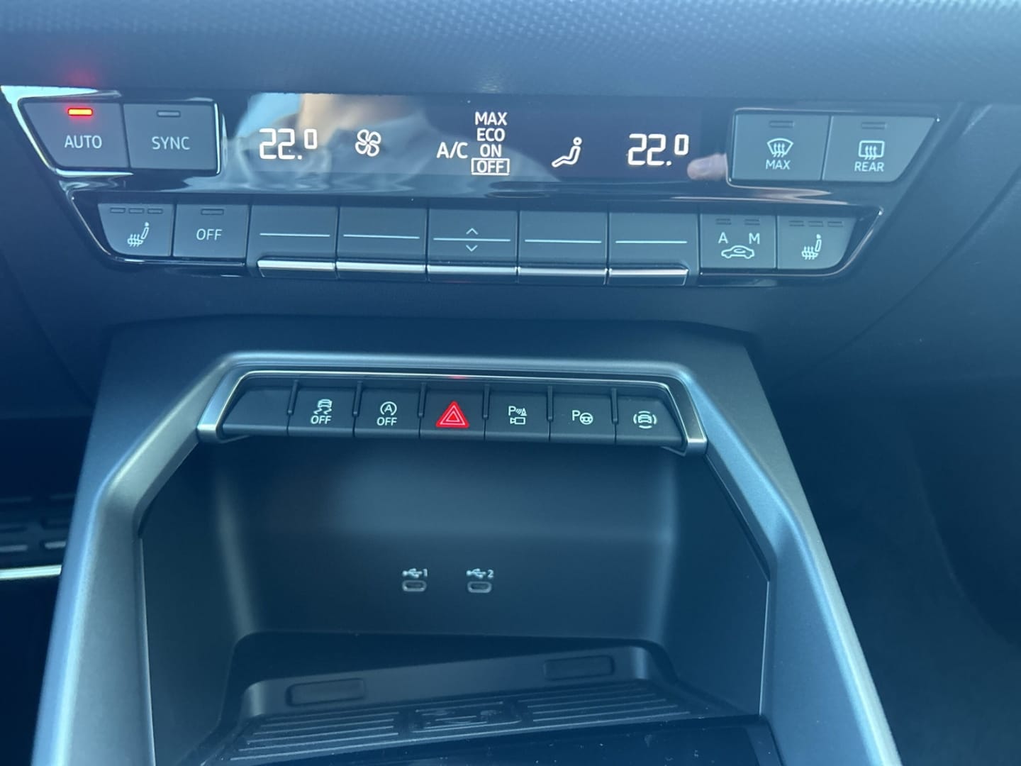 Bild über Audi A3 allstreet 35 TDI S tronic - für weitere Informationen kontaktieren Sie den Audi Partner