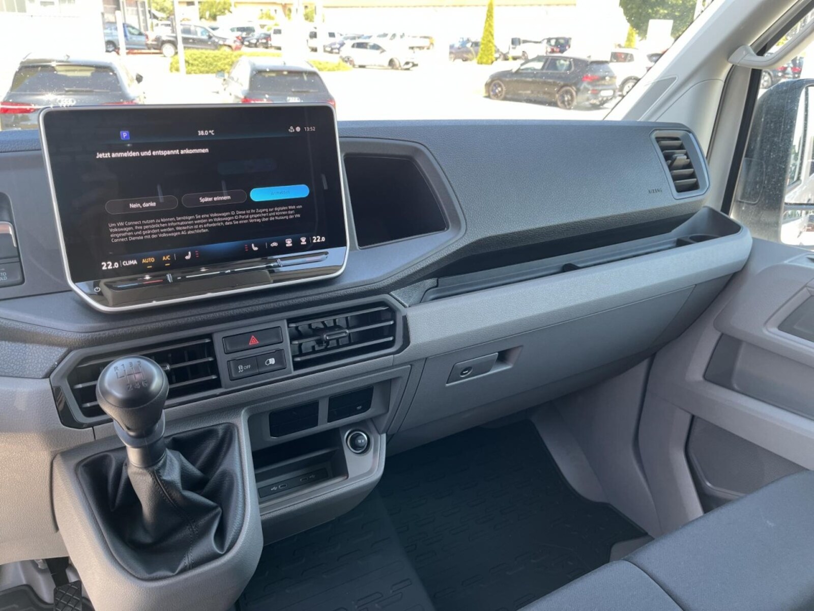 Volkswagen Crafter Kasten mittlerer Radstand – Bild 8