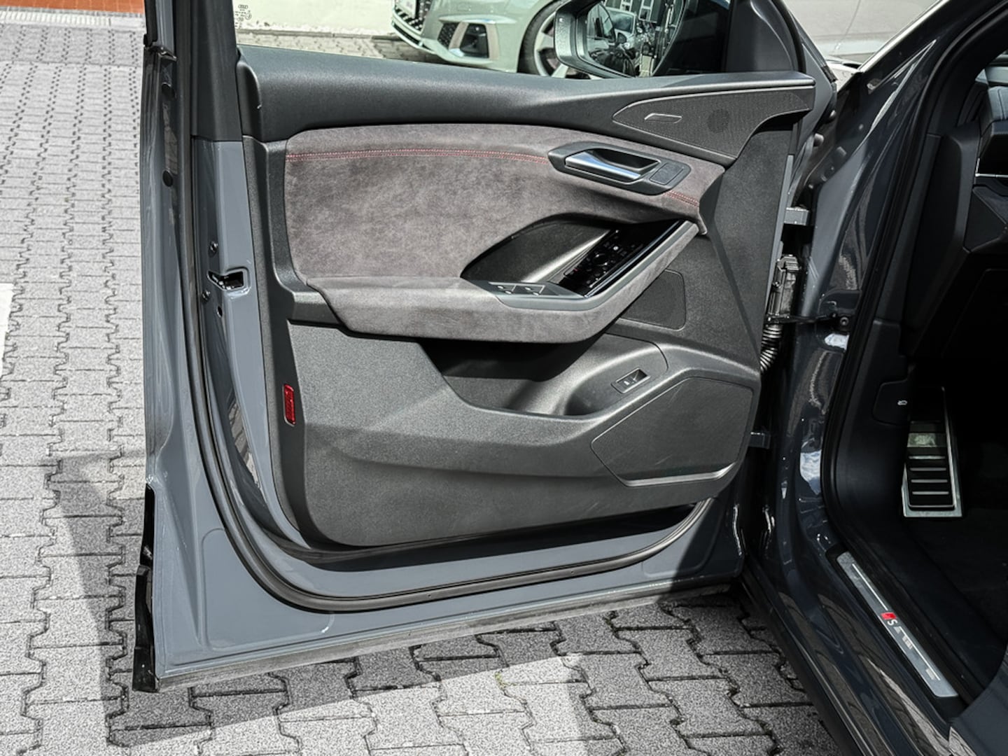 Bild über Audi Q6 SUV e-tron e-tron quattro - für weitere Informationen kontaktieren Sie den Audi Partner
