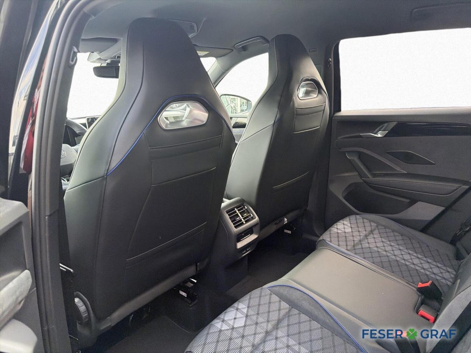 Volkswagen Tiguan – Bild 11