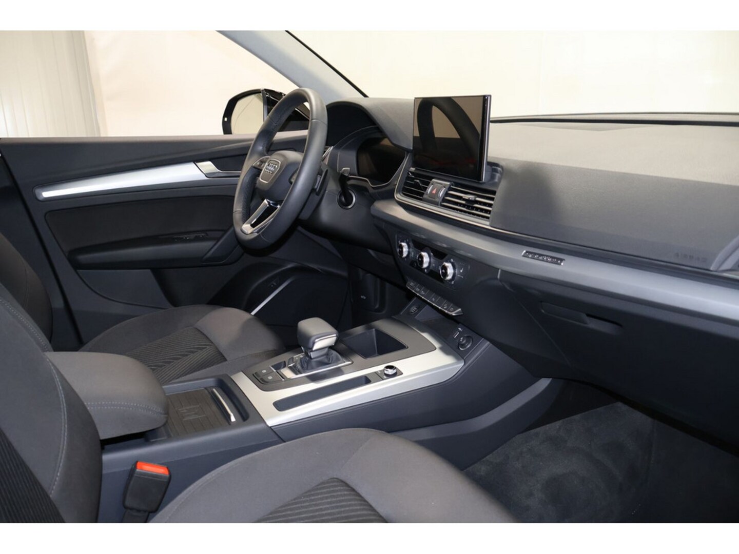 Bild über Audi Q5 Sportback 40 TDI quattro S tronic - für weitere Informationen kontaktieren Sie den Audi Partner