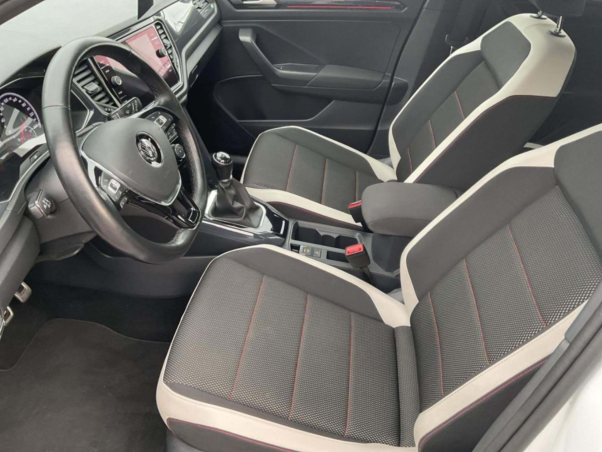 Volkswagen T-Roc Sport