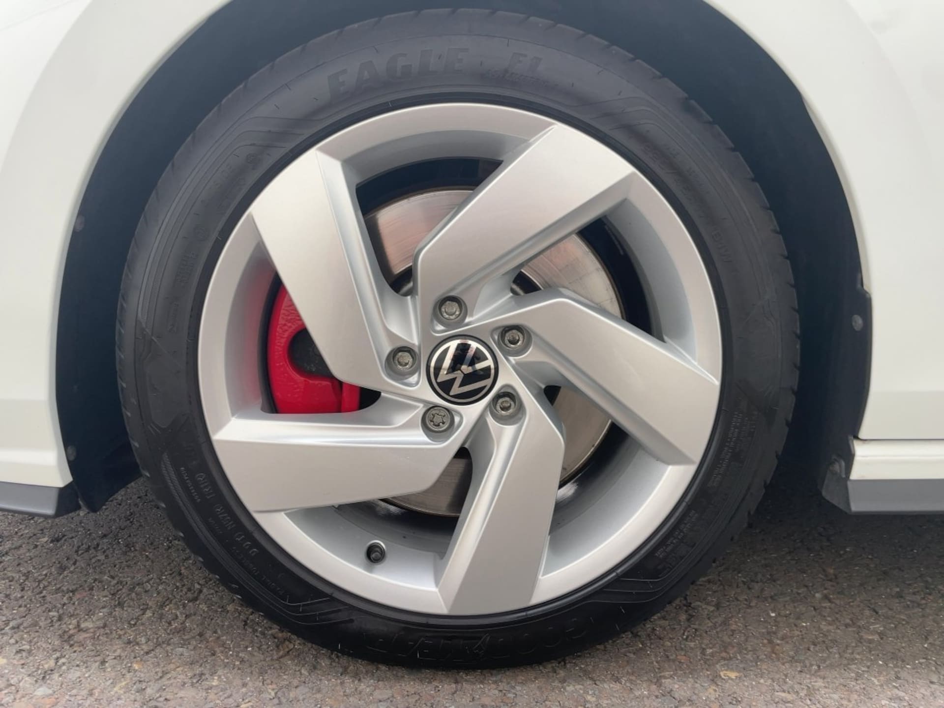 Volkswagen Golf GTI