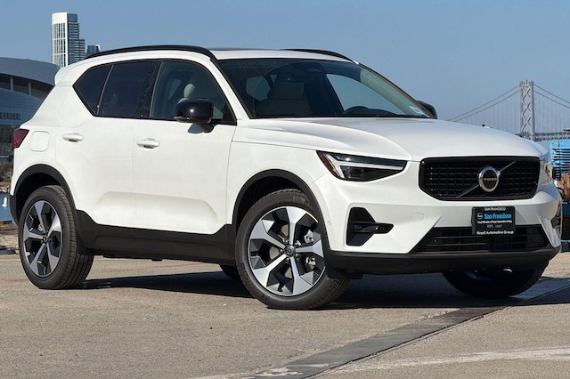 2026 Volvo XC40